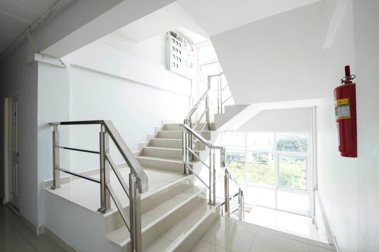 Nw Apartment Lasalle 59 Bangkok Exterior photo